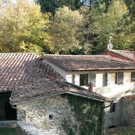 Holiday home Ai Torchi Vecchi *