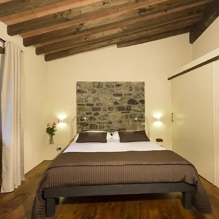 Holiday home Ai Torchi Vecchi *